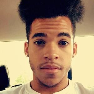 Meet your Posher, Elliott